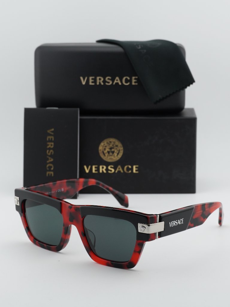 Versace Ve4464f 545787 Rectangle Sunglasses Black / Red / Grey